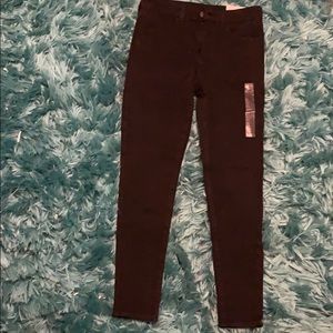 Black High Rise Jegging